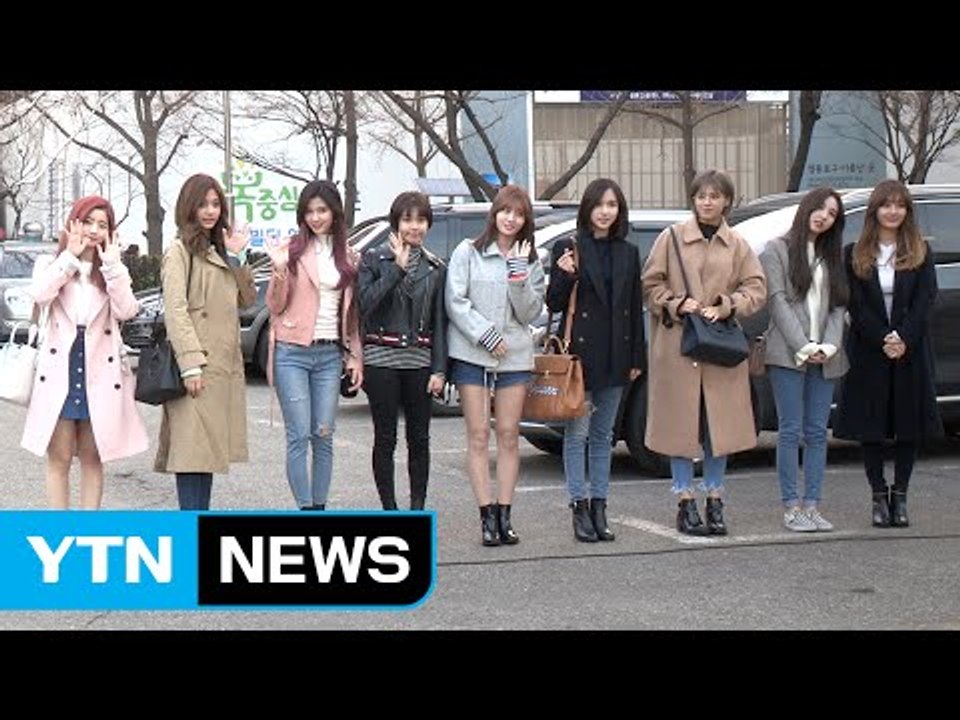 [★영상] 트와이스, 오늘도 리즈 갱신…'예쁜 애 옆에 예쁜 애' (뮤직뱅크 출근길)...