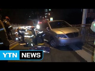 심정지로 전봇대 '쾅'...운전자 의식불명 / YTN (Yes! Top News)