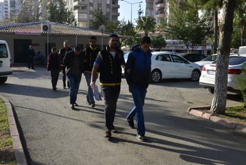 Mahallenin Elektriğini Kesip Araçların Akülerini Çalan Hırsızlar Yakalandı