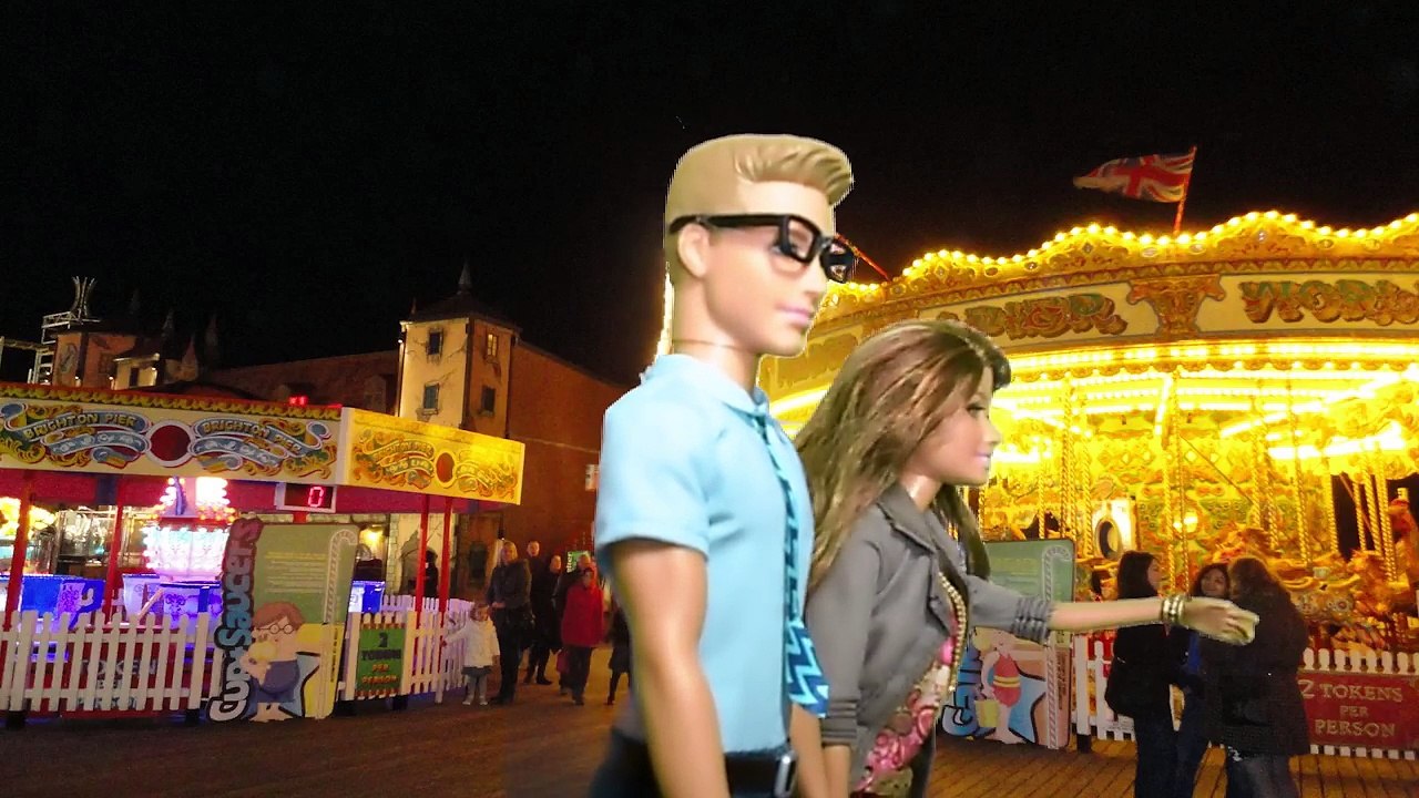 Novela da Barbie - LEVOU UM TIRO - Capítulos - :.1 :.2 :.3 :.4 :.5 :.6 :.7 :.8 :.9 :.10 - Boneca