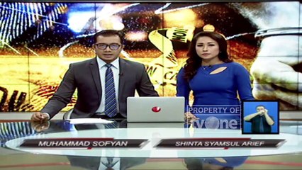 Beton LRT Menimpa Sebuah Mobil Di Jakarta