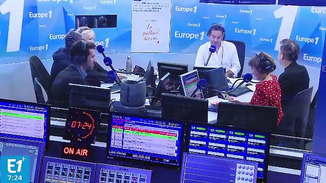 Pourquoi les bouteilles de vin rouge sont-elles teintées et les bouteilles de blanc transparentes ?