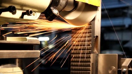 Заточка протяжки на универсально-заточном станке 3Е642.СП1