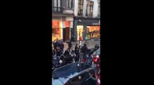 Affrontements entre les jeunes et la police dans le centre de Bruxelles.