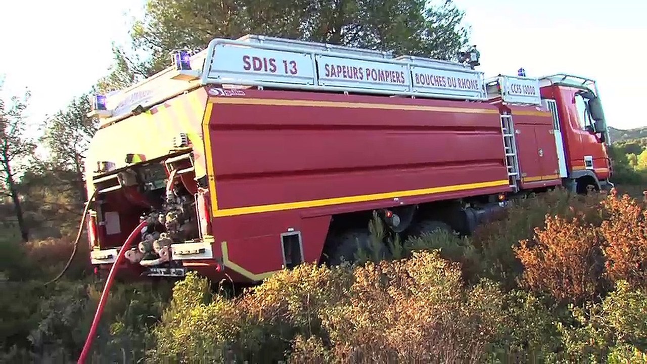 Les explications du capitaine Piacentini d'Istres et des images des deux sinistres