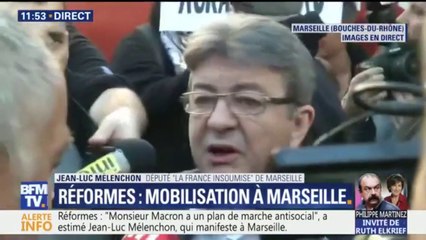 "Il ne faut plus être séparés." Mélenchon défile à Marseille pour la 4e journée contre les ordonnances