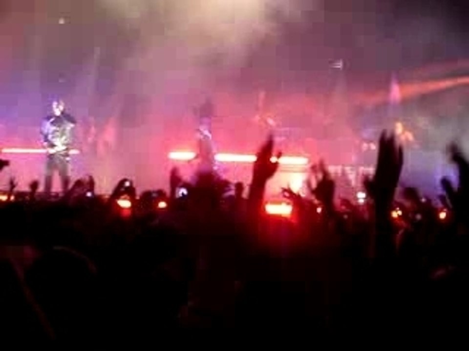 Kanye West - Get Em' High ft Common - Zenith
