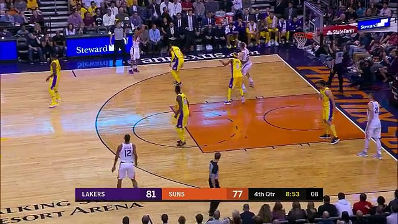 Bender Turn-Around Jumper