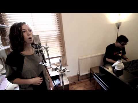 London Elektricity featuring Elsa Esmeralda - Elektricity Will Keep Me Warm (Acoustic Version)