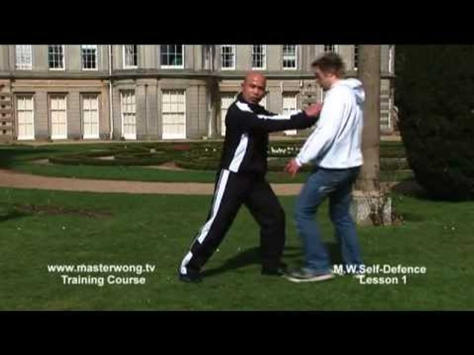 Self-defence Lesson 1:Beginning-Learning distance control