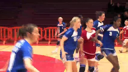 Malgré la série de défaites, Pauline Baccelli, pivot de Port-de-Bouc, garde le moral.