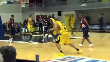 C'est dans les 2 dernières minutes que le FOPB l'emporte face à Nantes 74 / 70