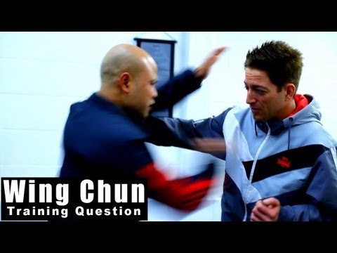 Wing Chun training - wing chun arm break & knee Q78
