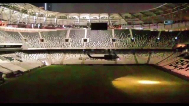 Darbecilerden Beşiktaş Vodafone Arena'ya Helikopterli Baskın