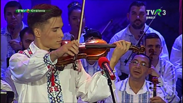 Iulian Băluţel - Festivalul Concurs Naţional al Interpreţilor Cântecului Popular Românesc Maria Tănase