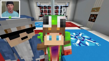 DISAPPEARING LAVA FLOOR TRAP TROLL! (Minecraft DEATHRUN)