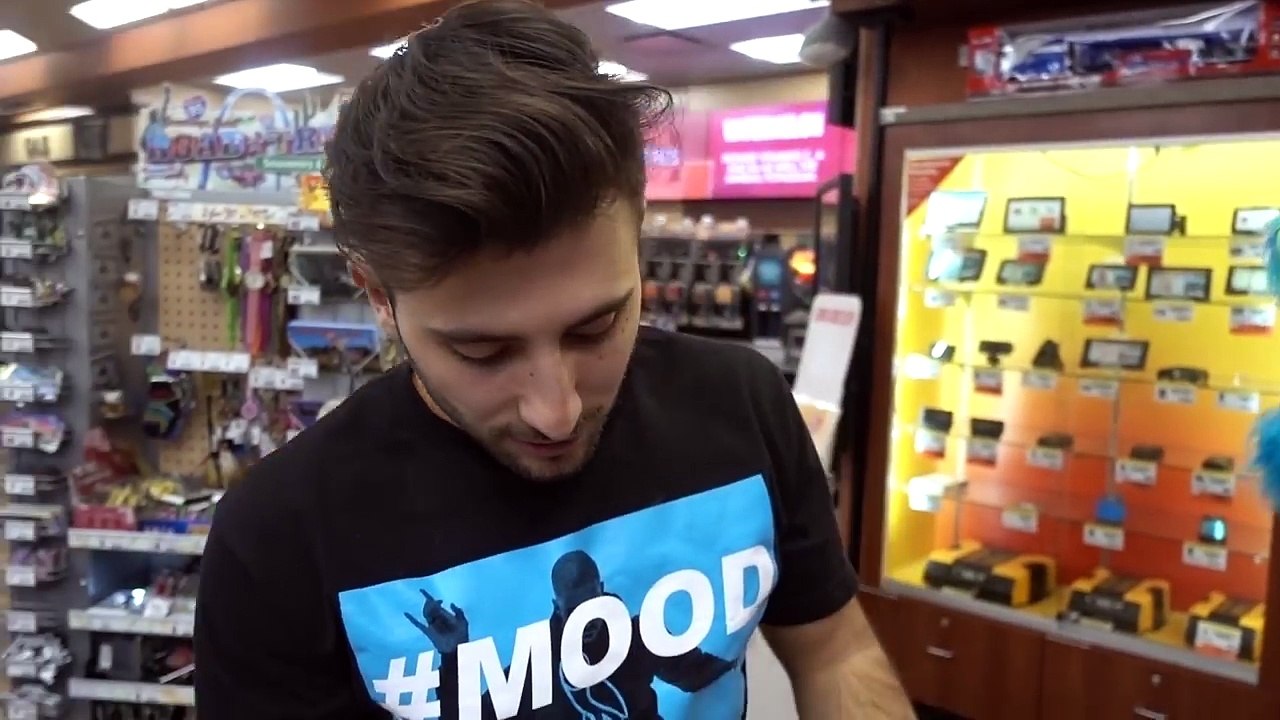 (MILITARY) 24 HOUR CHALLENGE IN AREA 51! SNEAKING INTO AREA 51, THE TOP SECRET MILITARY BASE!