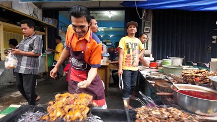 Street Food in Lombok - BEST GRILLED CHICKEN in the WORLD!!  Mataram, Indonesia!