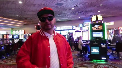 Terminamos con dos CHICAS en el HOTEL en Las Vegas (HotSpanish Vlogs)