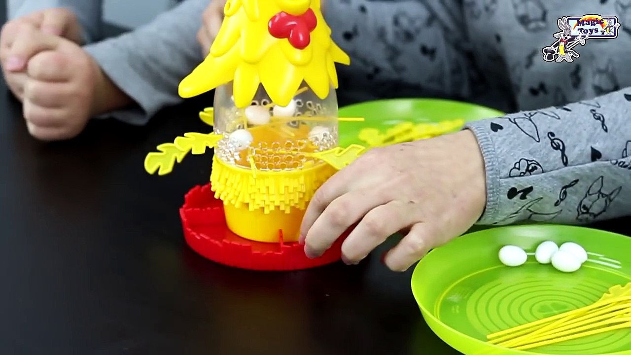 SFIDA GALLINA CI COVA GIOCO DA TAVOLO, togli le penne della gallina ma fa attenzione alle uova!