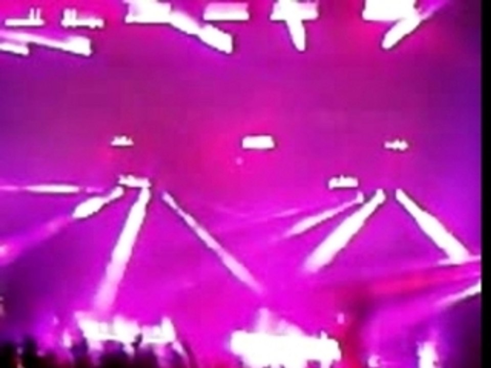 Kayne west daft punk STRONGER suitt