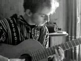 Camp Intergénération 2007 - Pierre joue de la guitare..