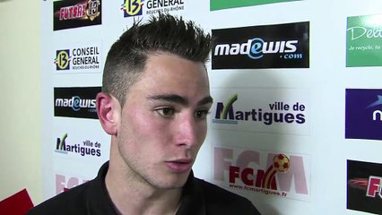 La réaction du milieu de terrain du FC Martigues Maverick Barsotti
