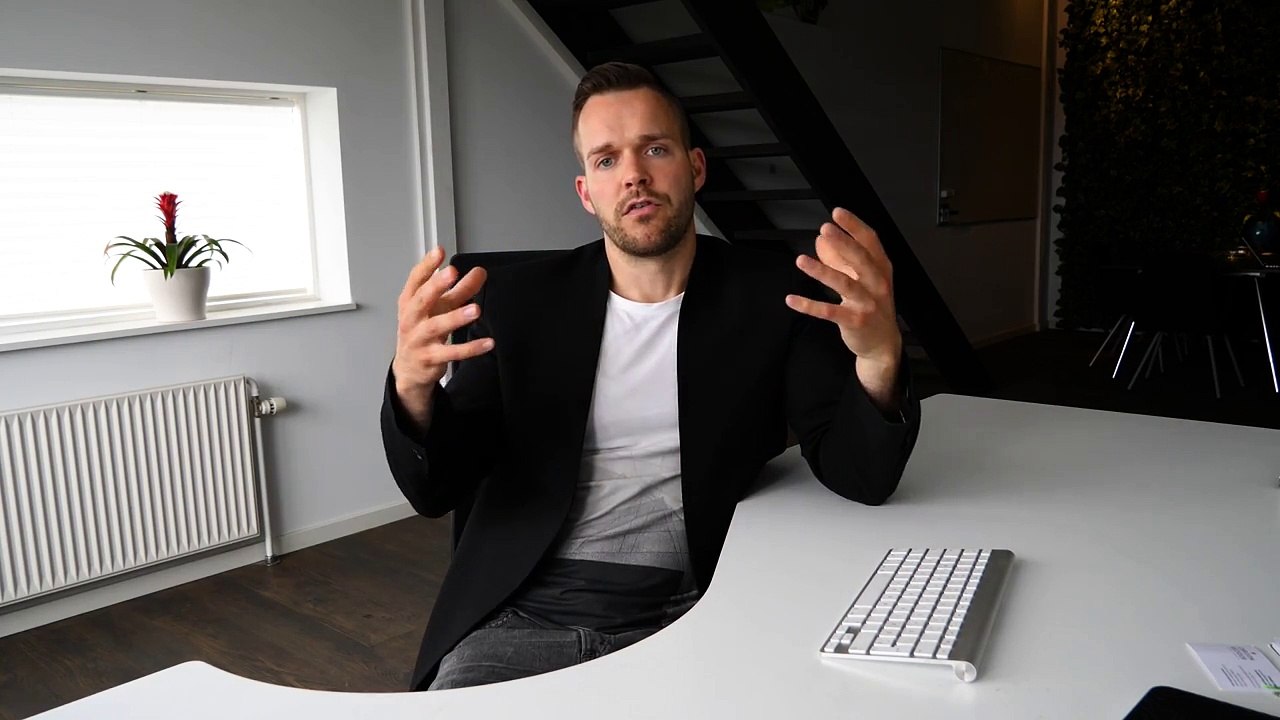 Highest Energy Efficiency 260 Lm/W For LED Light