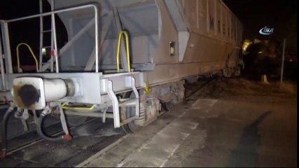 Yük Treni Raydan Çıktı