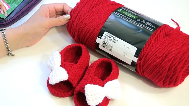 How to Crochet Baby Sandals with a Bow