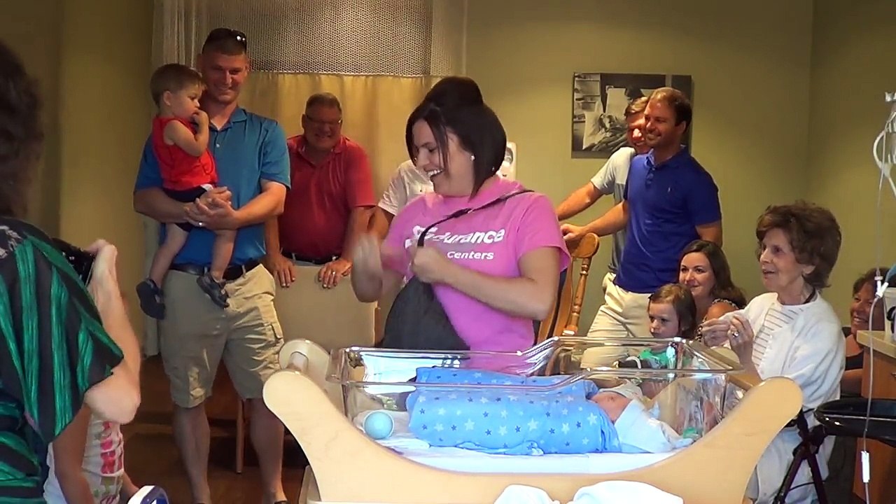 Mama se upravo porodila, a njena porodica nije bila svjesna šta ih čeka u krevetiću