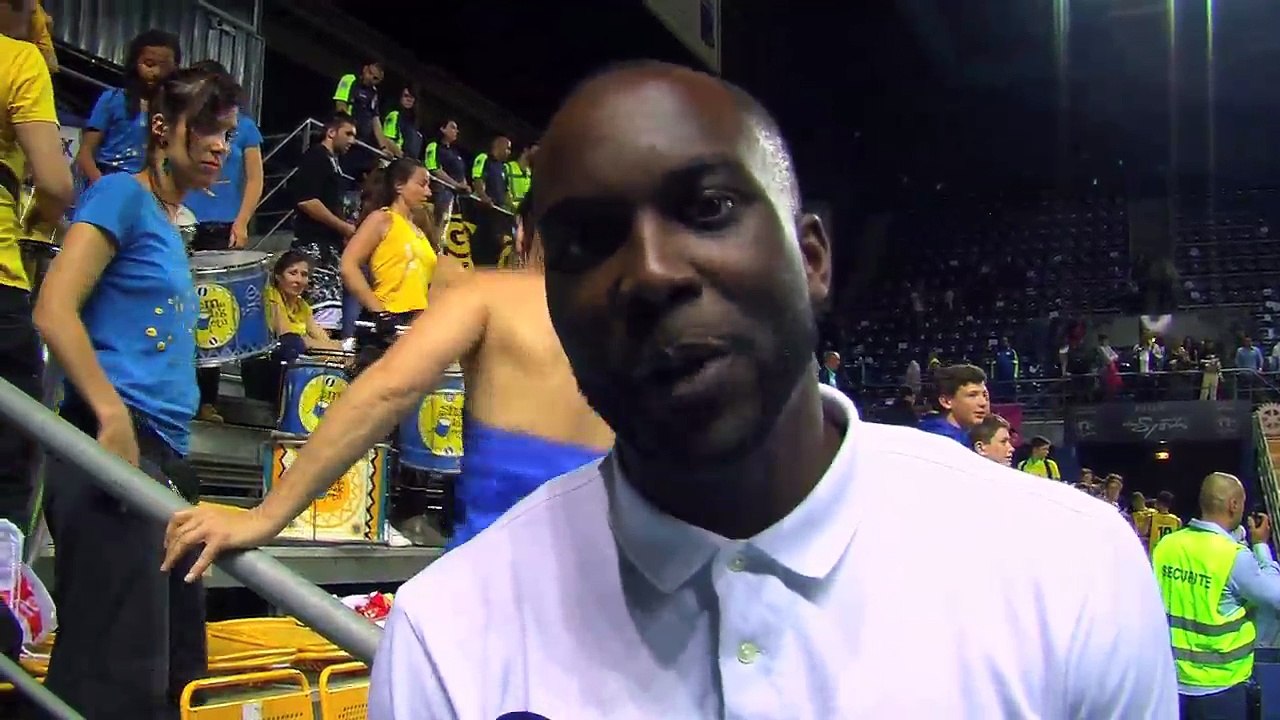 Loic Akono n'a pas joué ce match mais il réagit à la victoire