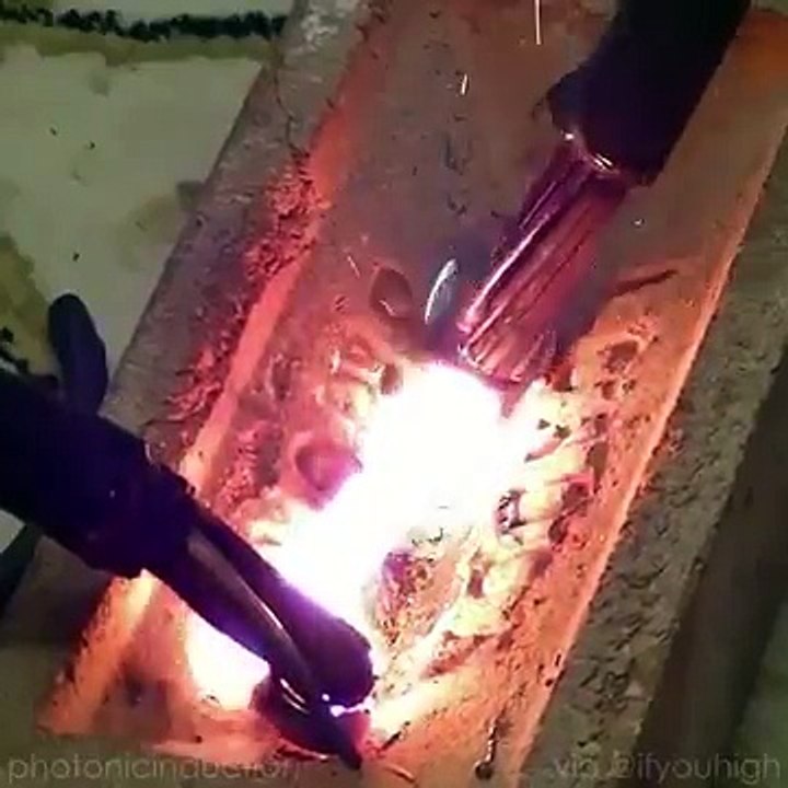 ذ