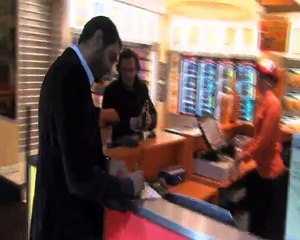 L'acteur Ramzy fait son show au Palace de Martigues.