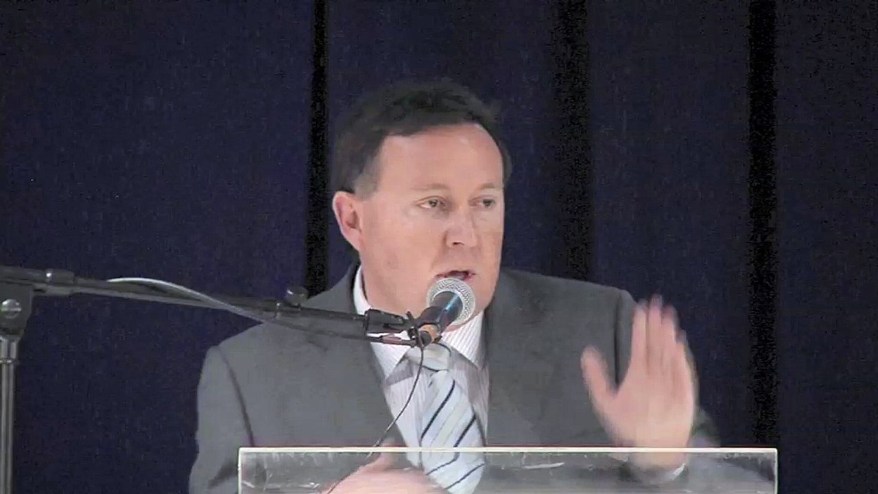 Pour l'UMP Eric  Diard : "Burroni chante en play-back"