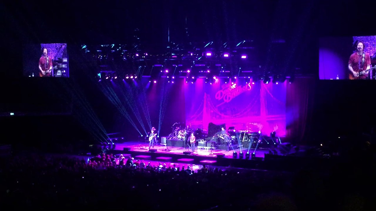 The Doobie Brothers - Long train running