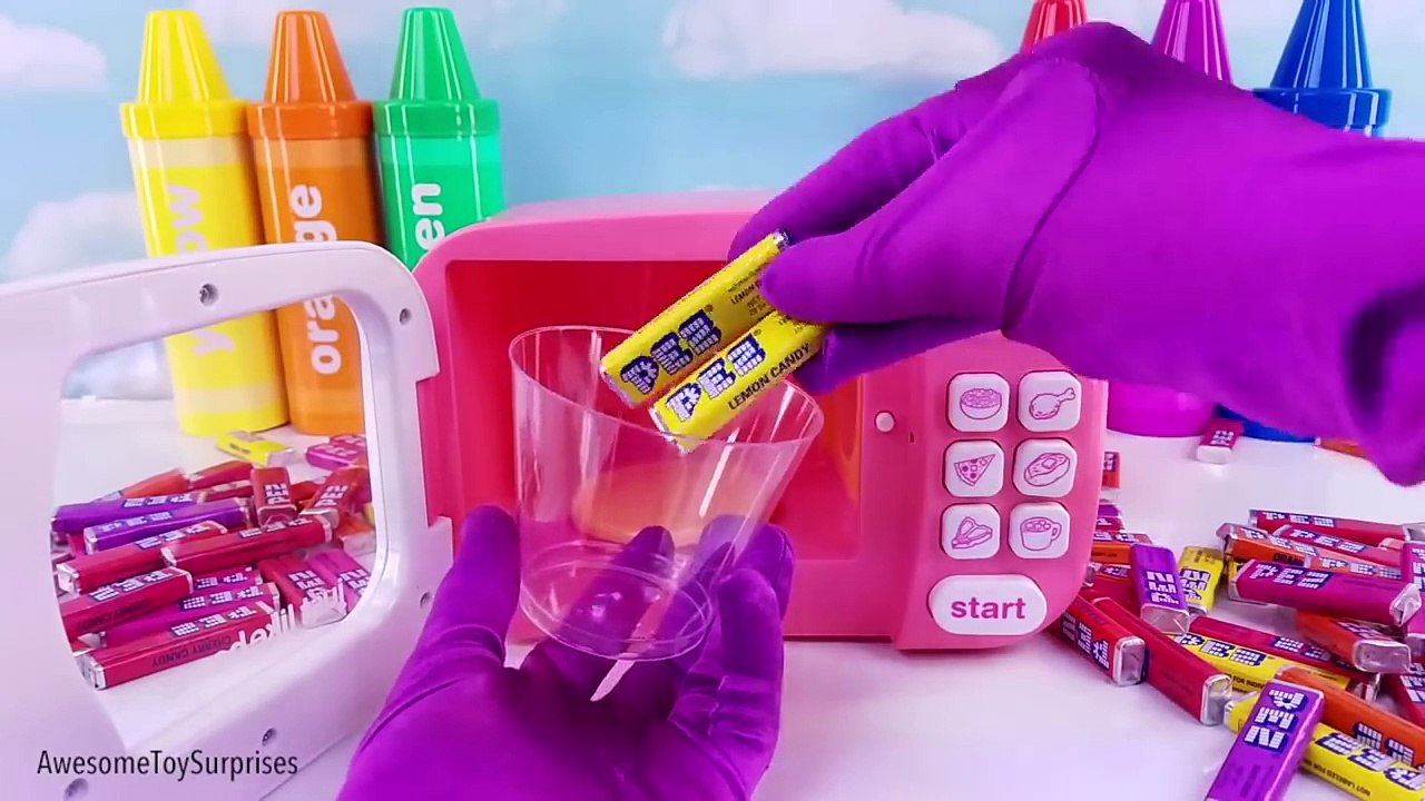 Mickey Mouse Microwave Candy Pez Moana Playdoh Learn Colors Finger Family Trolls Learn to Count