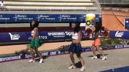 Masters de Pétanque d'Istres. Des pom pom girls au top ! (vidéo)
