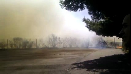 Des élèves de Lurçat filment le feu durant l'évacuation du lycée.