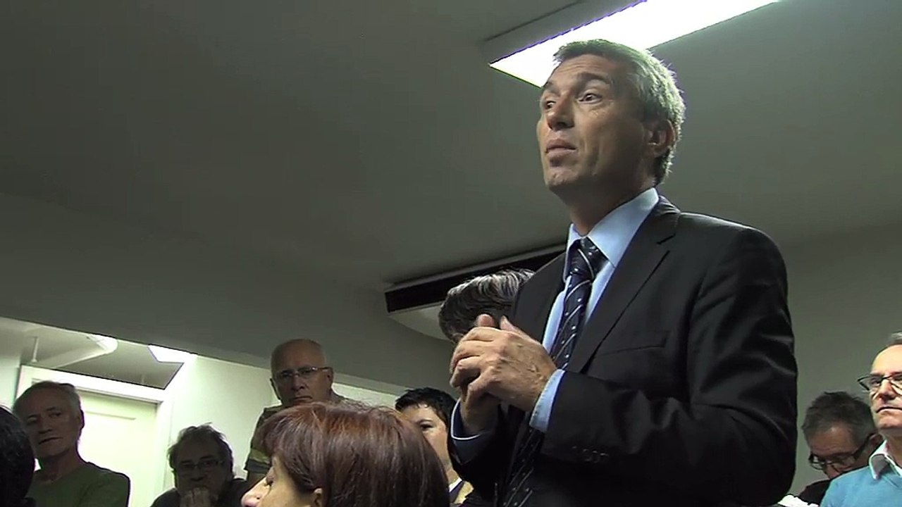 Jean Marc Charrier devant les comités de soutien hier soir à Martigues