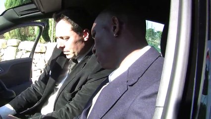 Stéphane M'Bia a voulu tester la musique dans sa nouvelle Citroën DS4.