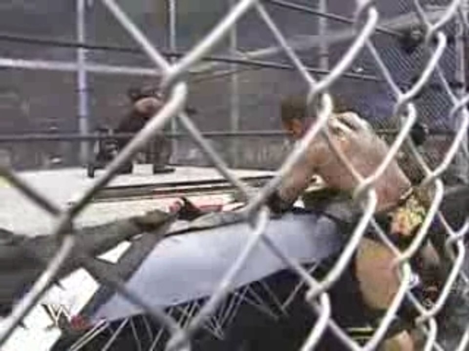 Survivor Series 2007 Batista vs Undertaker Part 2