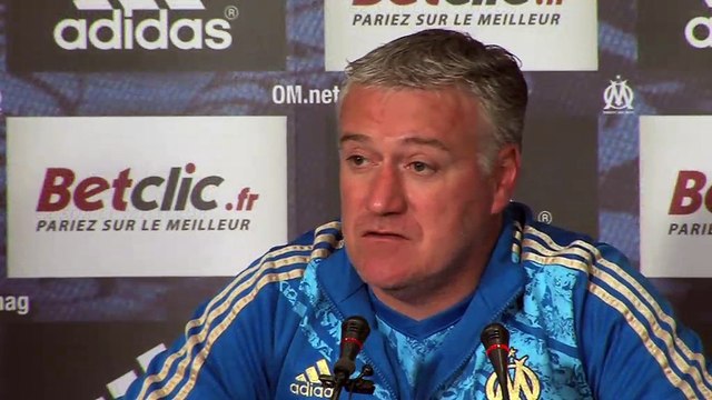 Didier Deschamps en conférence de presse à la Commanderie hier.