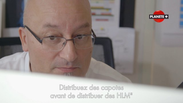 Le café du commerce mondialisé (un extrait de Pourquoi nous détestent-ils sur PLANÈTE+)