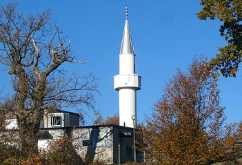 İsveç'te Minareden 5 Vakit Ezan Okunmasına İlk Defa İzin Verildi