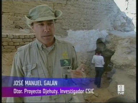 Arqueólogos entre faraones