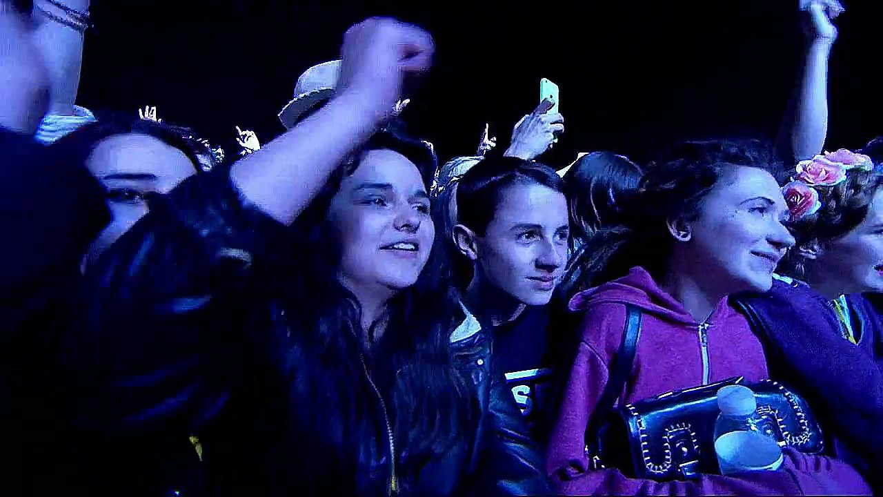 Muse - Supermassive Black Hole, Earlham Park, BBC Radio 1's Big Weekend, Norwich, UK  5/23/2015