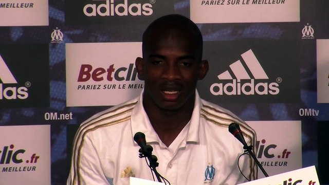 Ça rigole pas mal quand on demande à Kaboré s'il va rester à l'OM !