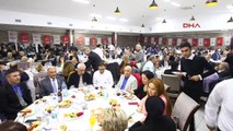 İzmir AK Parti'den İstifa Eden Belediye Meclis Üyesi CHP'ye Geçti