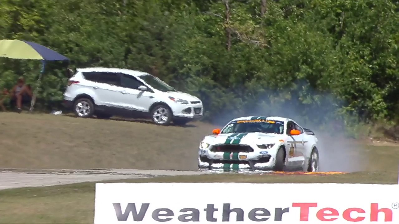 GT350 drift
